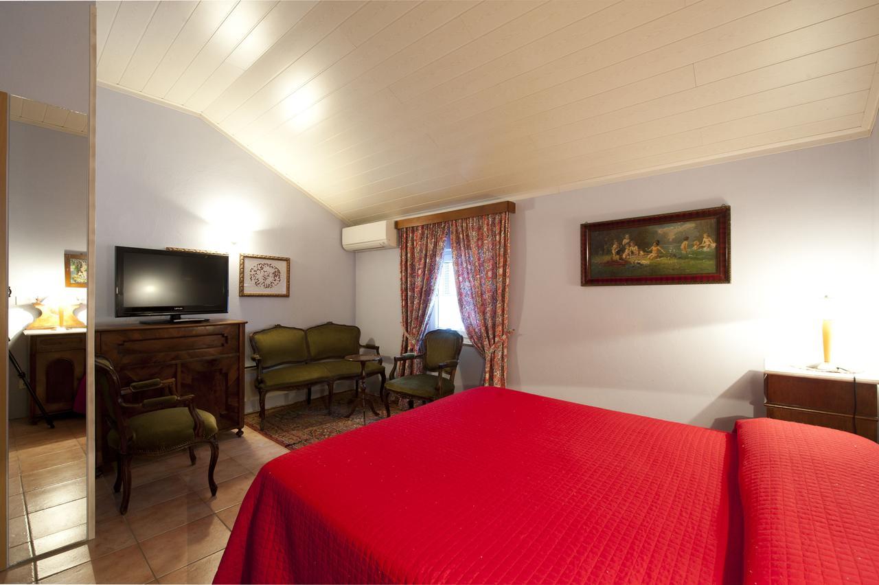 The Blue House Hotel Tolmin Buitenkant foto